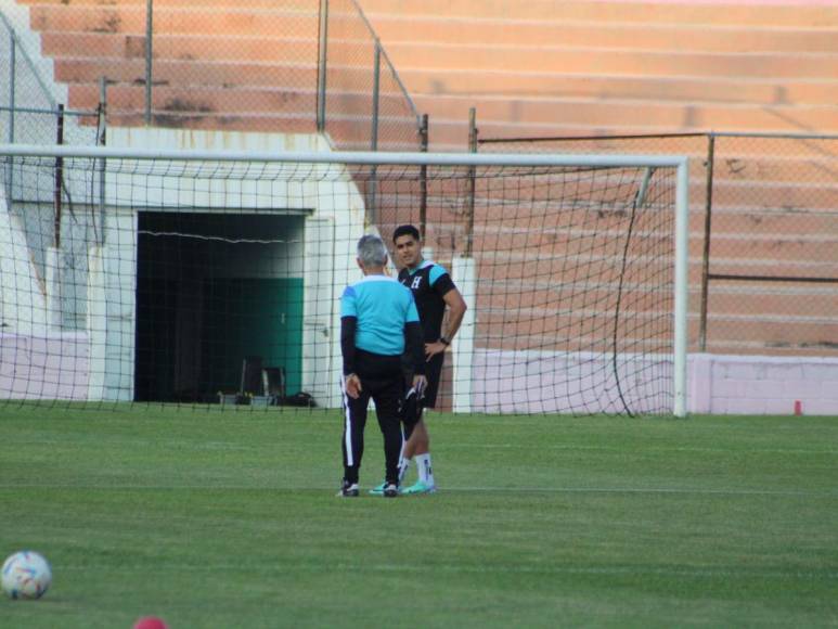 ¡Visita sorpresa! Así fue el entrenamiento de Honduras previo a México