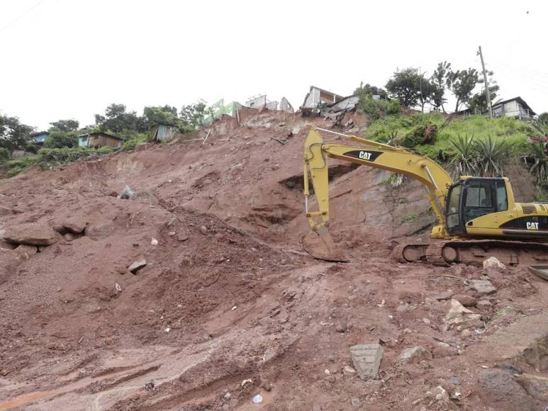 Sin avances en obras tras derrumbe en colonia Villa Nueva