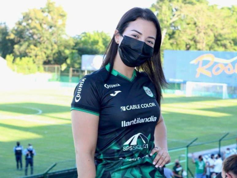 Daniella Zavala, bella joven que espera al hijo de legionario hondureño