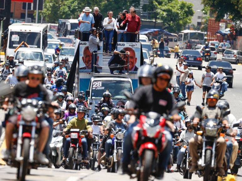 Venezolanos vuelven a las calles e intensifican rechazo al triunfo de Maduro