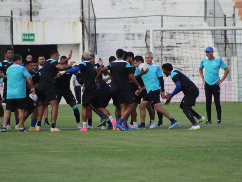 ¡Visita sorpresa! Así fue el entrenamiento de Honduras previo a México