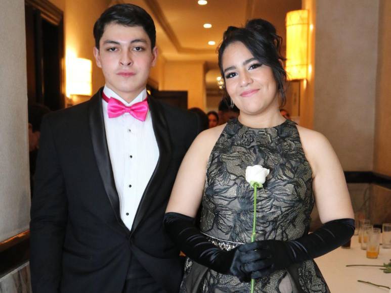 Sobriedad y tradición en la Prom Night 2023 de la Elvel School