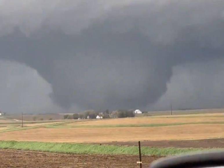 Daños, heridos y alerta en EUA tras tornados en Nebraska y Iowa