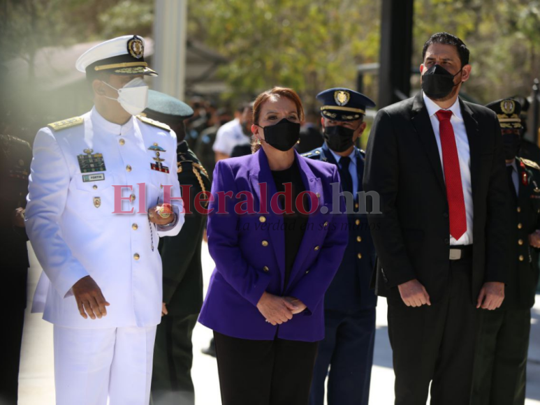 El histórico nombramiento de Xiomara Castro como comandante de las FF AA (FOTOS)