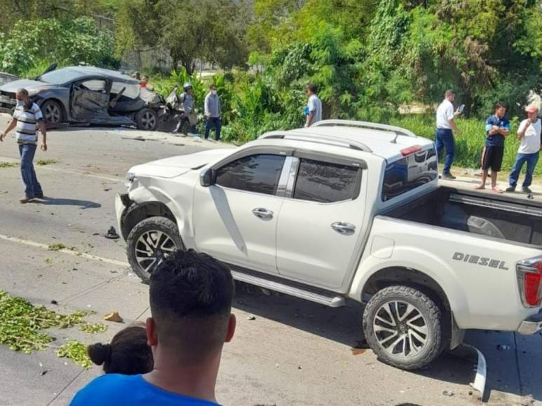 Rastra sin frenos causó la muerte de dos personas en múltiple accidente en Choloma (Fotos)