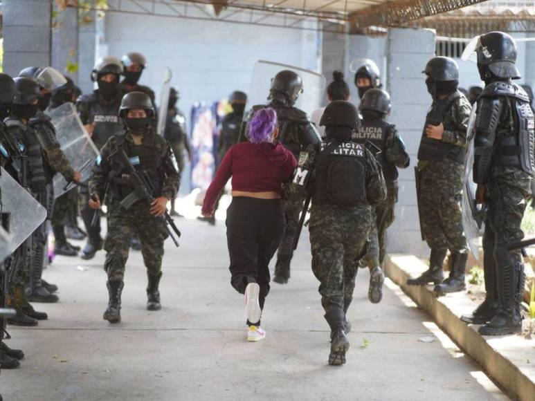 Requisas y despliegue militar: así fue la intervención en la Penitenciaria Femenina de Adaptación Social