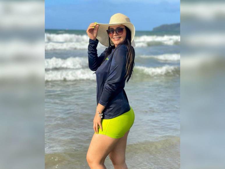 Stephanie Lobo, la aficionada que con su belleza engalana los partidos del Olancho FC