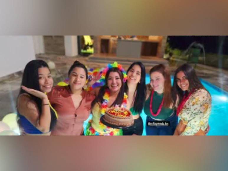 Sorprenden a Milagro Flores con fiesta sorpresa en antesala a su cumpleaños