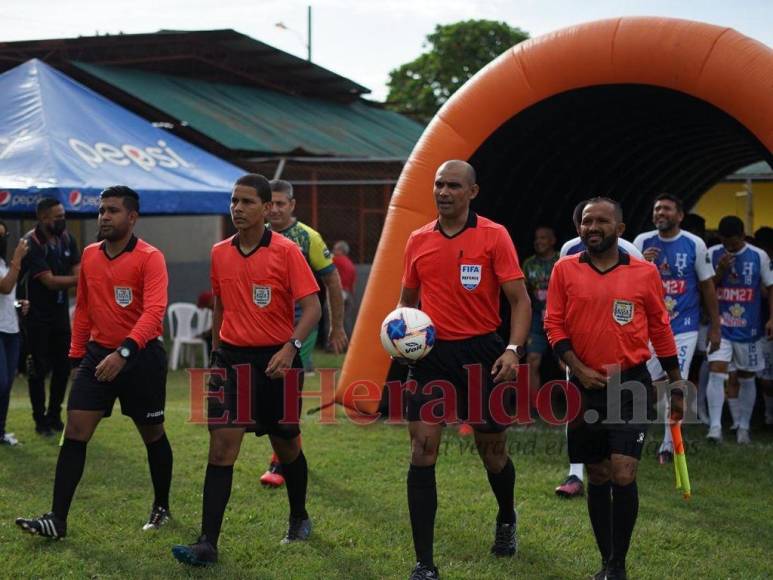 Entre risas y ambiente amigable: así se realizó el juego de Leyendas de Honduras en El Progreso