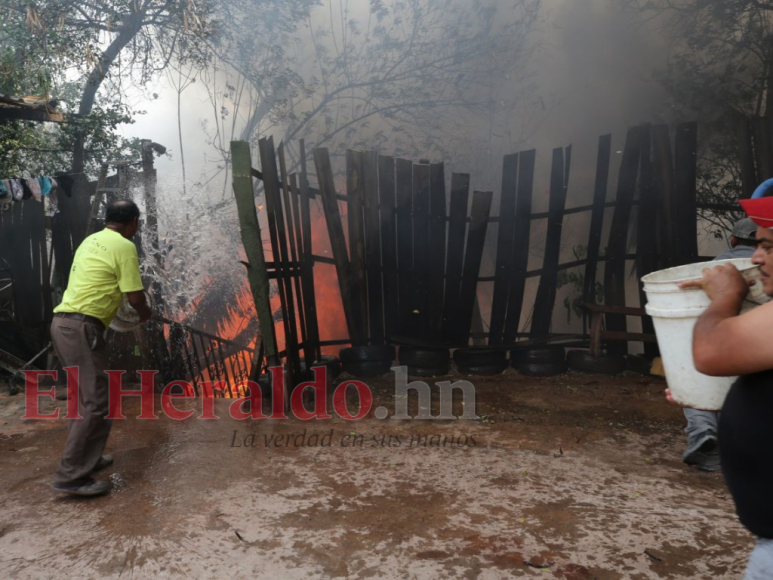 Las impactantes imágenes que dejó incendio de vivienda en Tegucigalpa