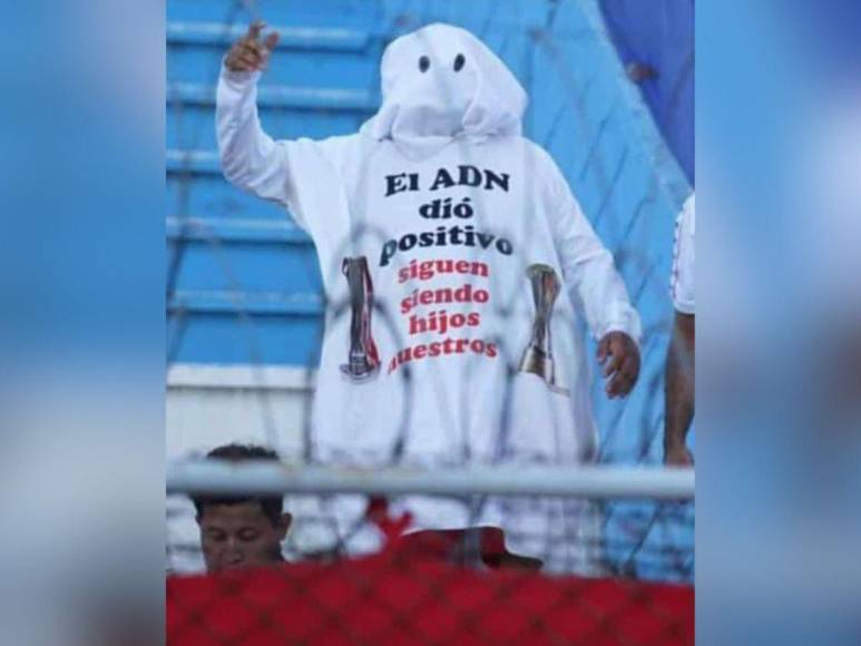 Olimpia gana la copa 37 y aficionados celebran con memes