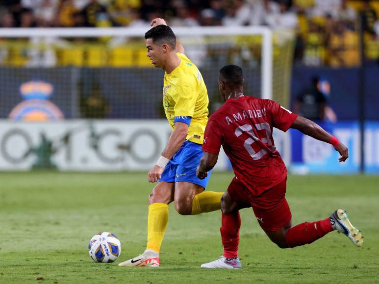 ¡Doblete de Cristiano Ronaldo!, Al Nassr venció al Al Duhail y el astro portugués sigue de fiesta