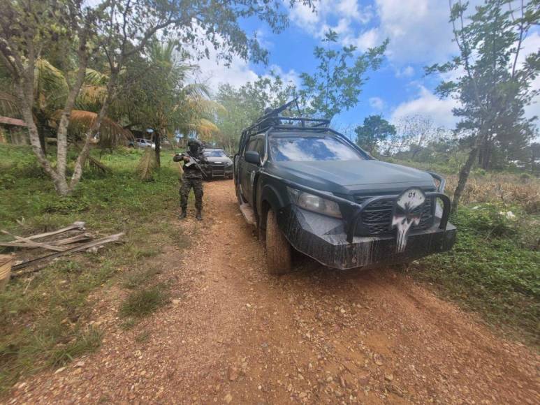 Armas, dólares y vehículos: los decomisos tras allanamientos a los Montes Bobadilla en Colón