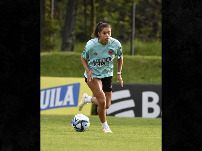 Fue la estrella de Honduras y ahora juega el Mundial con Colombia: la vida de Elexa Bahr