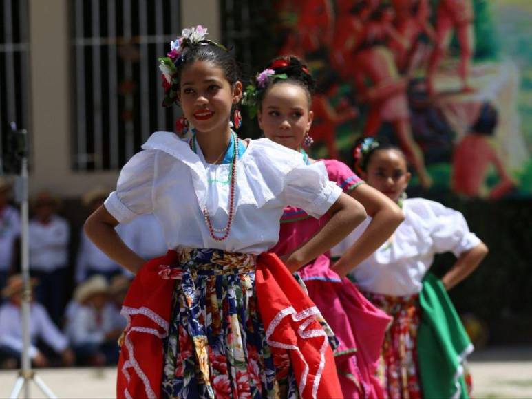 Día del cacique Lempira: elección de la india bonita y bailes folclóricos en escuelas de la capital