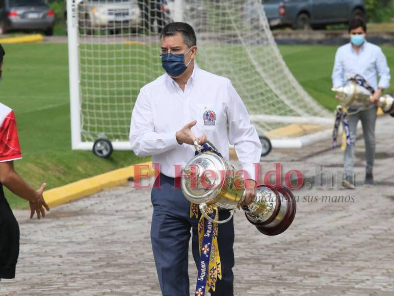 ¡Volvió el tetracampeón! Así fue la presentación de Pedro Troglio como nuevo DT de Olimpia