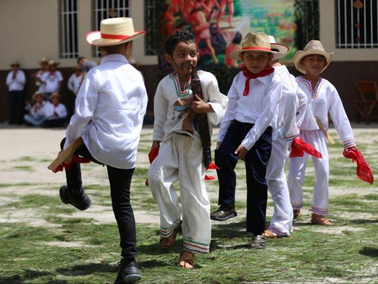 Día del cacique Lempira: elección de la india bonita y bailes folclóricos en escuelas de la capital