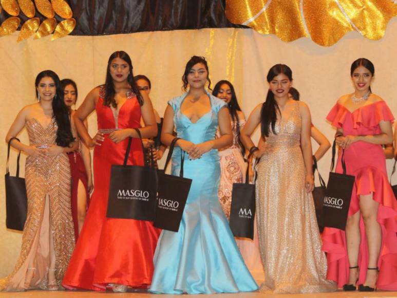 ¡Elegantes! Candidatas a la “Chica del Comercio 2023” derrochan belleza con vestidos de gala