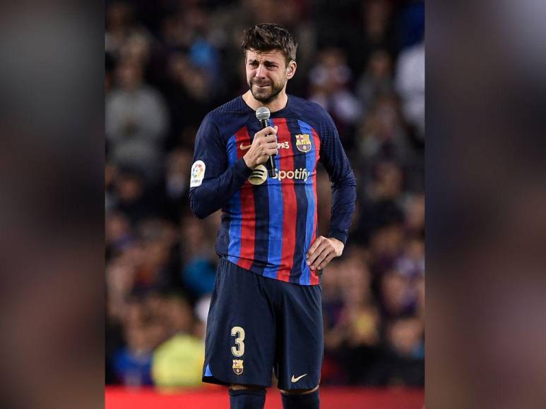 Acompañado de sus hijos y ovacionado por la afición: Así fue el último partido de Piqué con el Barcelona