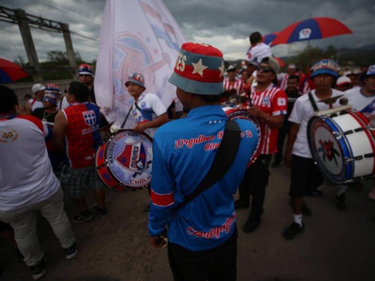 La gran llegada de la Ultra Fiel al primer partido de Olimpia en el Clausura 2024