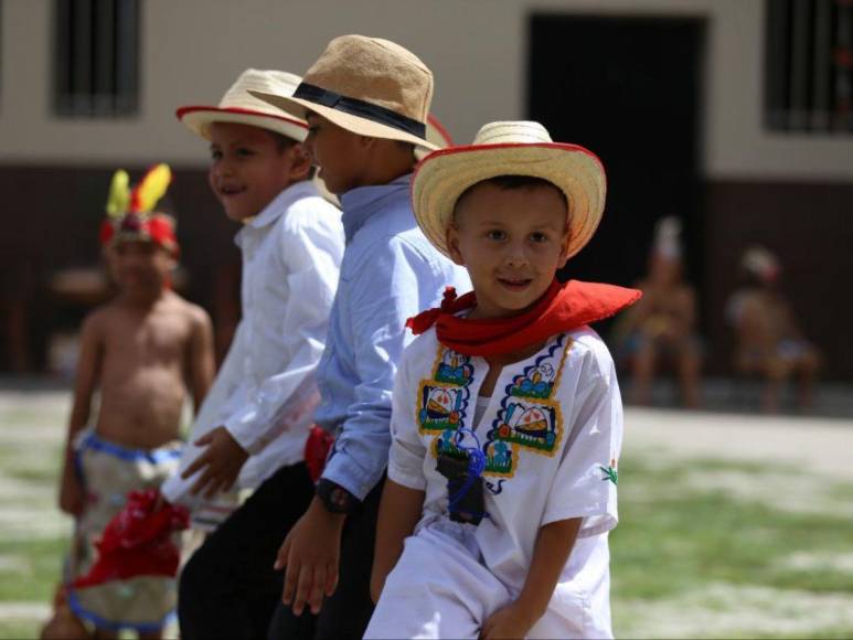 Día del cacique Lempira: elección de la india bonita y bailes folclóricos en escuelas de la capital