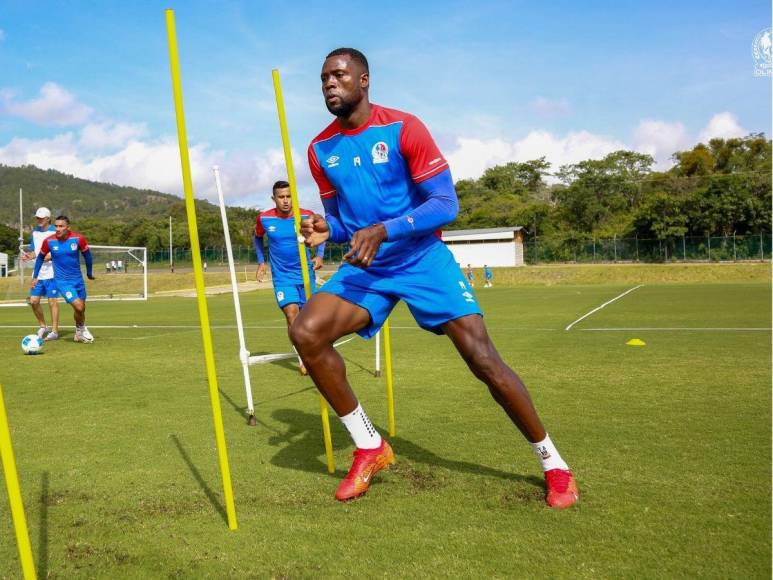 ¡Cambios confirmados! El 11 titular de Olimpia para enfrentar a Marathón en Tegucigalpa