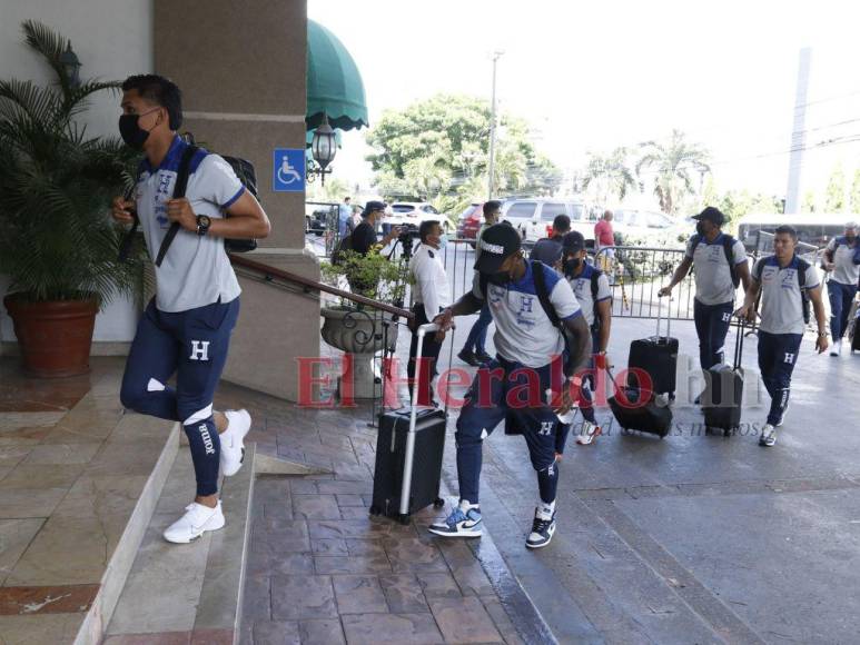 Molestos y sin tiempo para descansar: así llegó la Selección de Honduras tras estar varada en Curazao