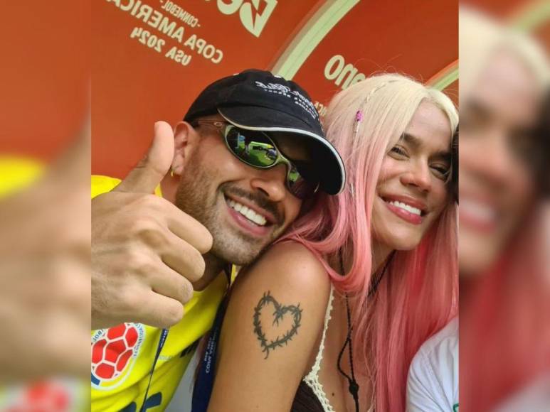 Sentimental y enfocada: así cantó Karol G el Himno de Colombia en final de la Copa América