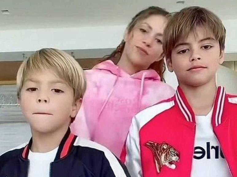 “Papá está todo el día con su celular”: La razón por la que Shakira podría solicitar la custodia completa de Milan y Sasha