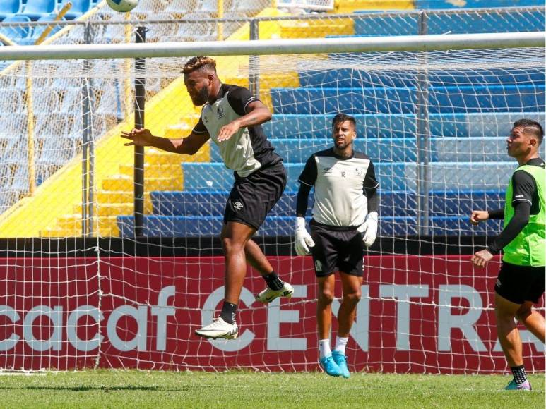 El temible 11 de Olimpia para enfrentar a Antigua en Copa Centroamericana ¿Jugará Arboleda?