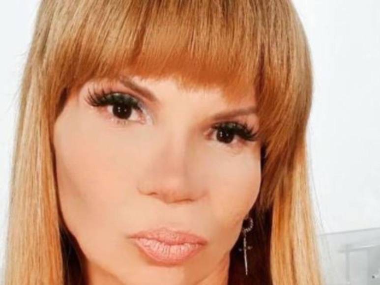 Una maldición persigue a los hijos varones de Joan Sebastian, según Mhoni Vidente