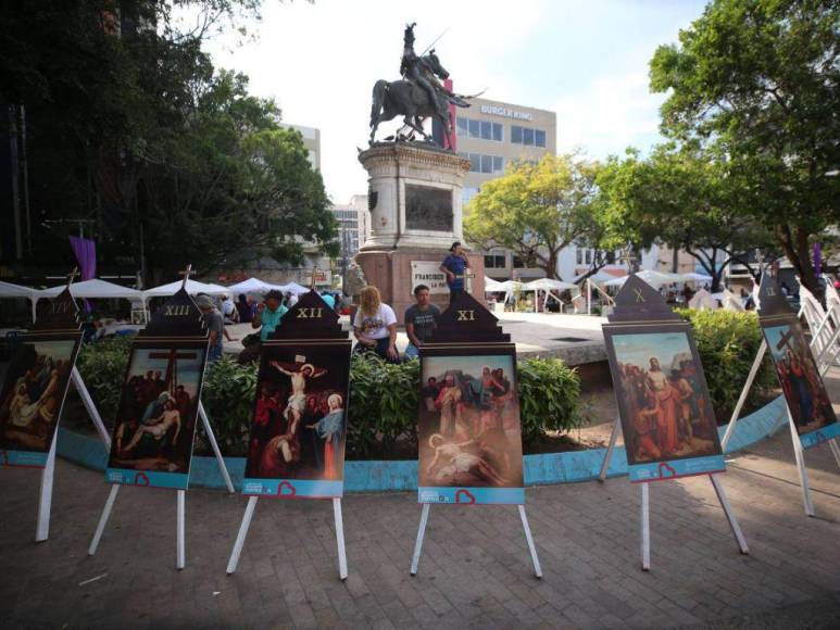 ¡Fervor y arte en Semana Santa! Inicia elaboración de alfombras en la avenida Cervantes