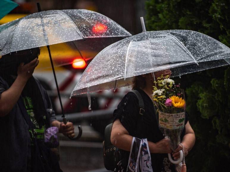 Fotos: lágrimas y luto en Japón tras el asesinato del primer ministro Shinzo Abe