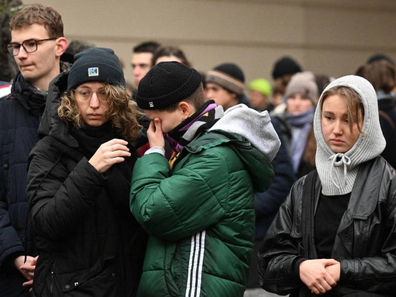 Mató a su padre, fue a la universidad y asesinó a 13 personas en Praga