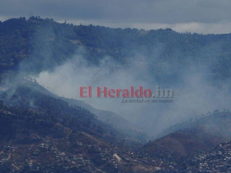 Las imágenes del pavoroso incendio que no ha podido sofocarse en Santa Lucía