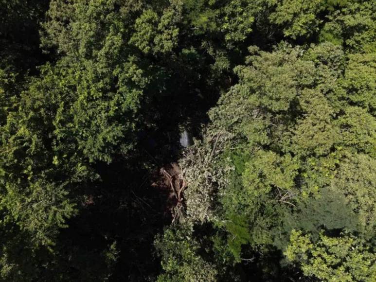 Primeras imágenes de la zona donde se accidentó helicóptero en El Salvador