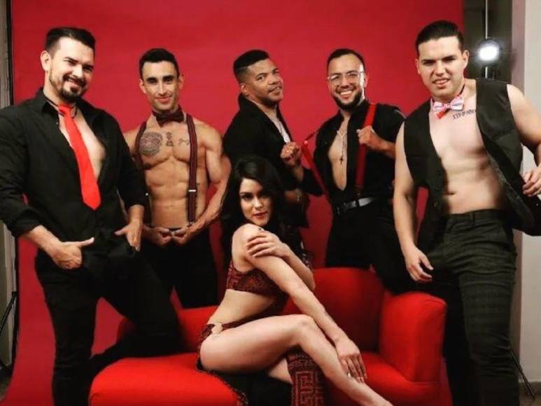 Elton Morazán de bailarín exótico a presentador de HCH