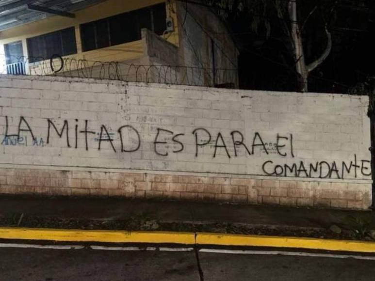 “Narco familia” y “La mitad es para el comandante”: los rótulos con los que amaneció la capital