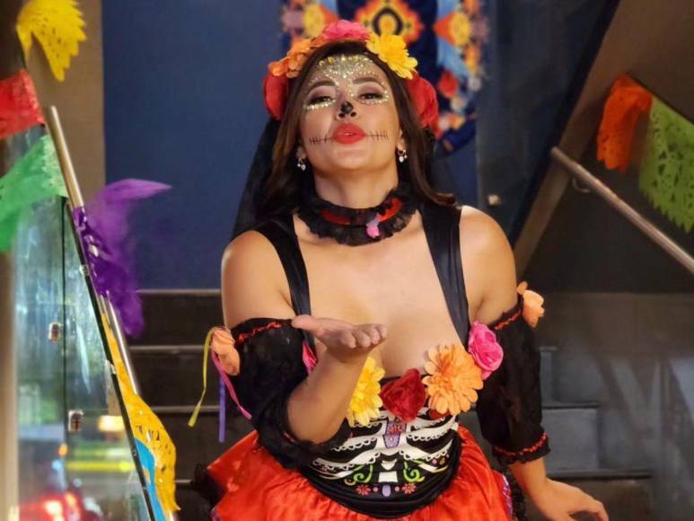 Milagro Flores se vuelve “Catrina” y deslumbra con su transformación