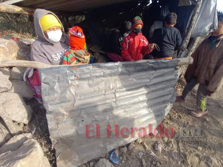 Llanto, confusión y fuerte contingente policial en desalojo a comunidad lenca de Tierras del Padre