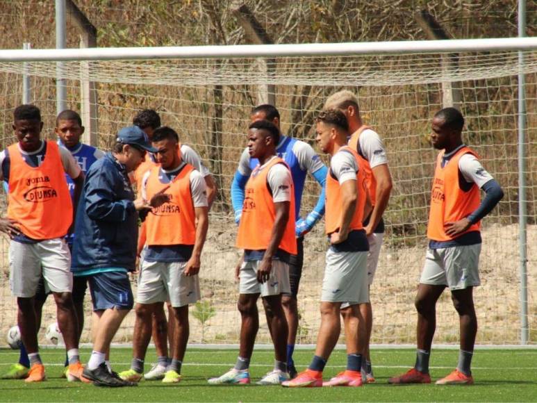 Así trabajó el Bolillo Gómez con los convocados de Honduras de cara a la eliminatoria