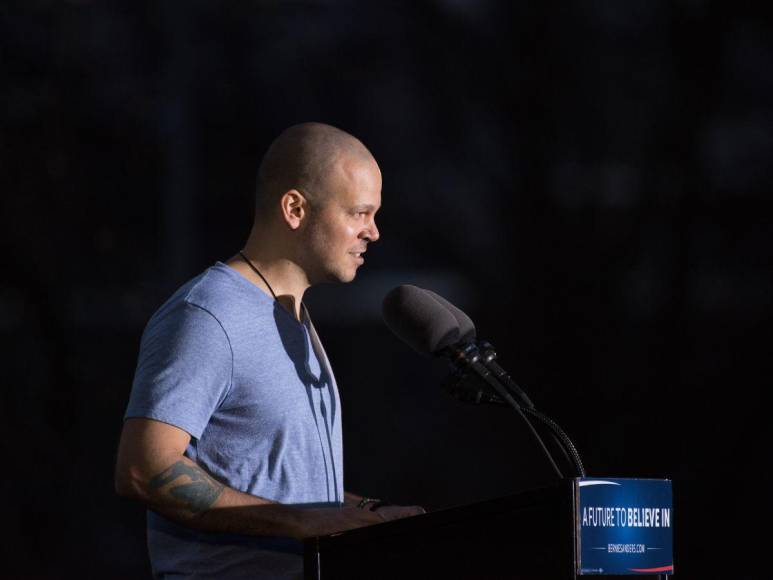 Residente lanza “Bajo y batería”: La épica respuesta a Cosculluela que sacude el género urbano