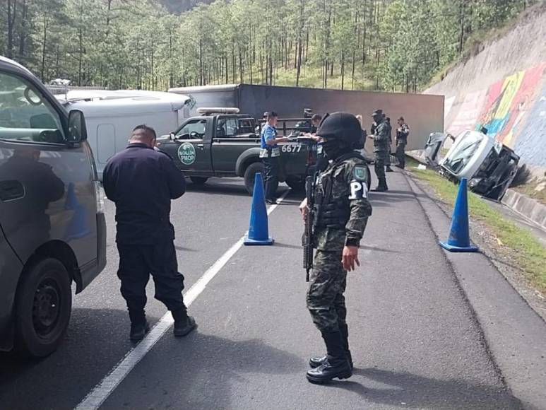 Rastra perdió el control y provocó colisión: las impactantes imágenes que dejó el brutal accidente donde murió un militar en la carretera CA-5