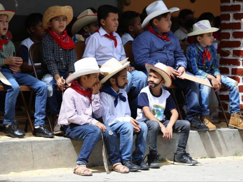 Día del cacique Lempira: elección de la india bonita y bailes folclóricos en escuelas de la capital