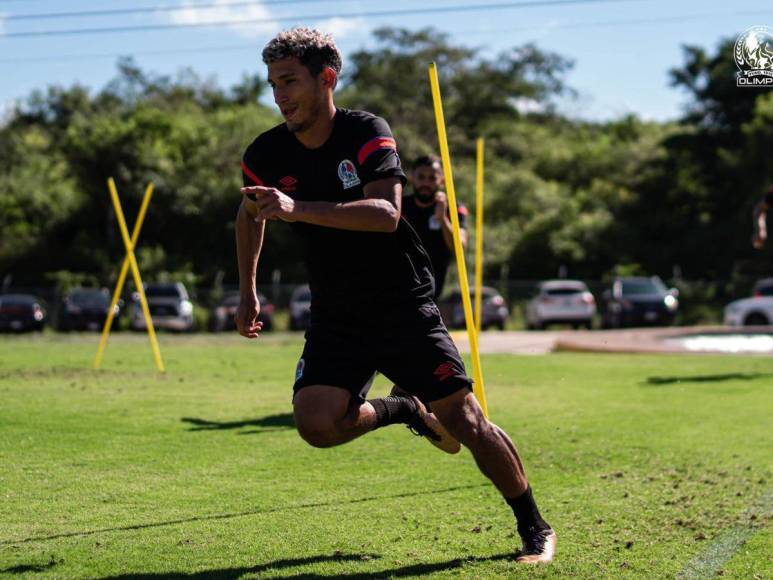 ¡Una baja! El temible 11 titular de Olimpia ante Génesis en semifinales