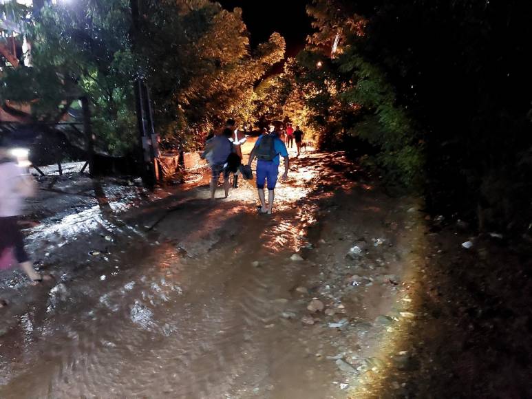 Evacuaciones de emergencia en el norte de Honduras por inundaciones