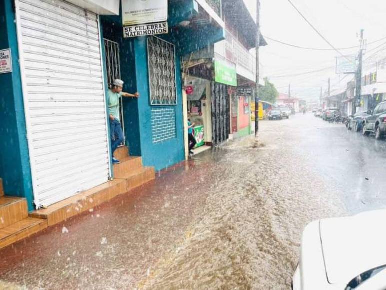 Inundaciones, daños y evacuaciones: Así ha sido el paso de Bonnie antes de llegar a Honduras