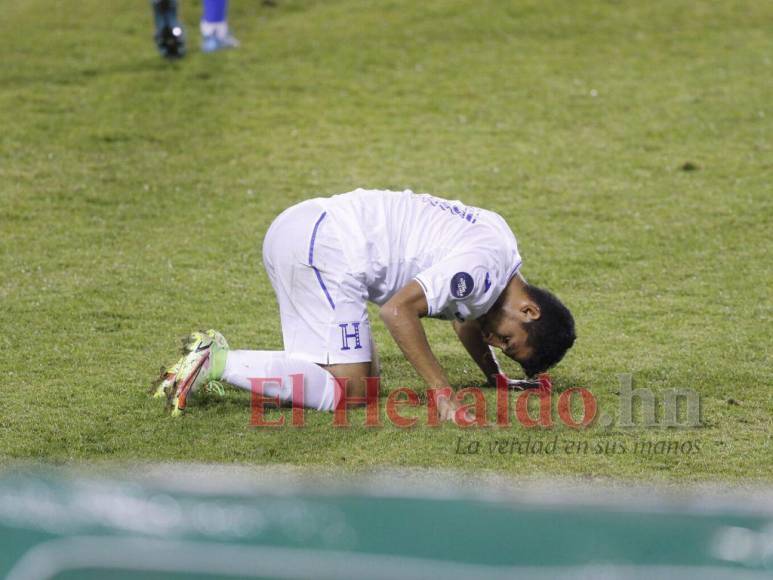 Desastre de la H, un intruso y noche para olvidar: Las imágenes del Honduras vs Curazao