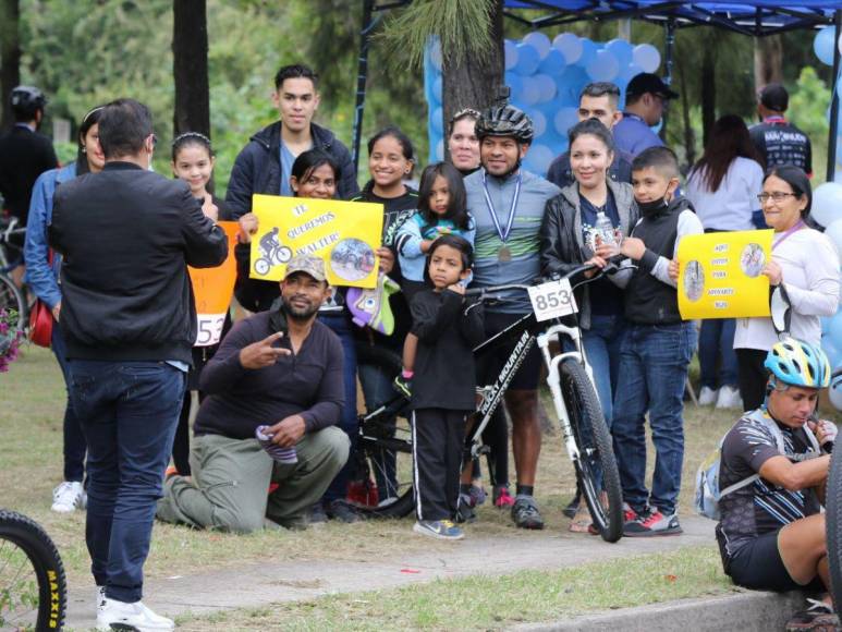 Las 30 mejores imágenes que dejó la undécima Vuelta Ciclística de EL HERALDO 2022