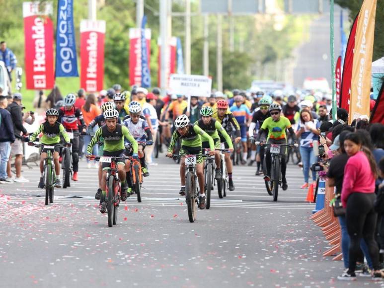 Equipos que destacaron en la duodécima la Vuelta Ciclística 2023